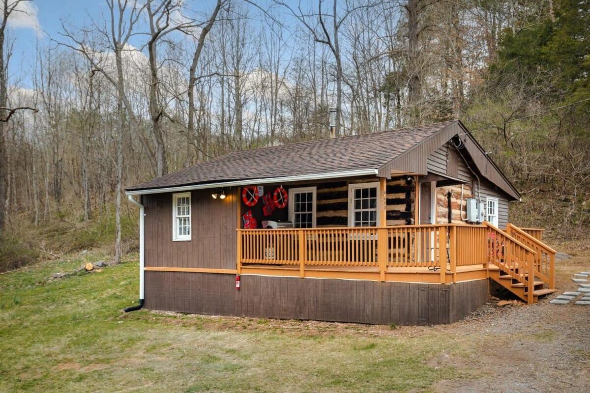 Creekside Cabin W Hot Tub, Fire Pit, Grill, Wifi! Basye Buitenkant foto