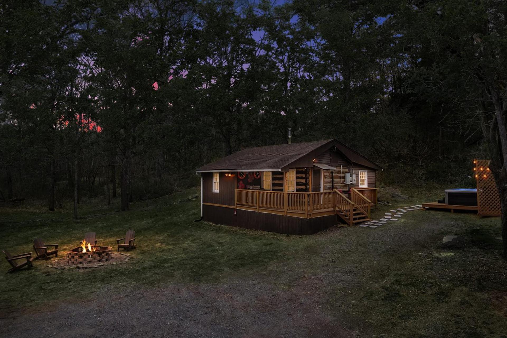 Creekside Cabin W Hot Tub, Fire Pit, Grill, Wifi! Basye Buitenkant foto
