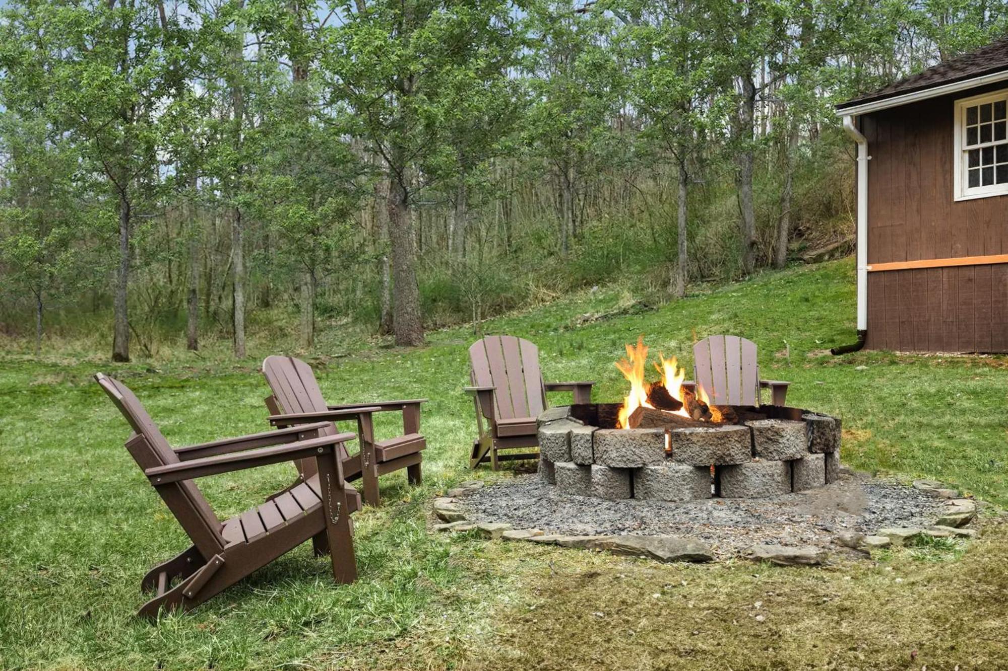 Creekside Cabin W Hot Tub, Fire Pit, Grill, Wifi! Basye Buitenkant foto